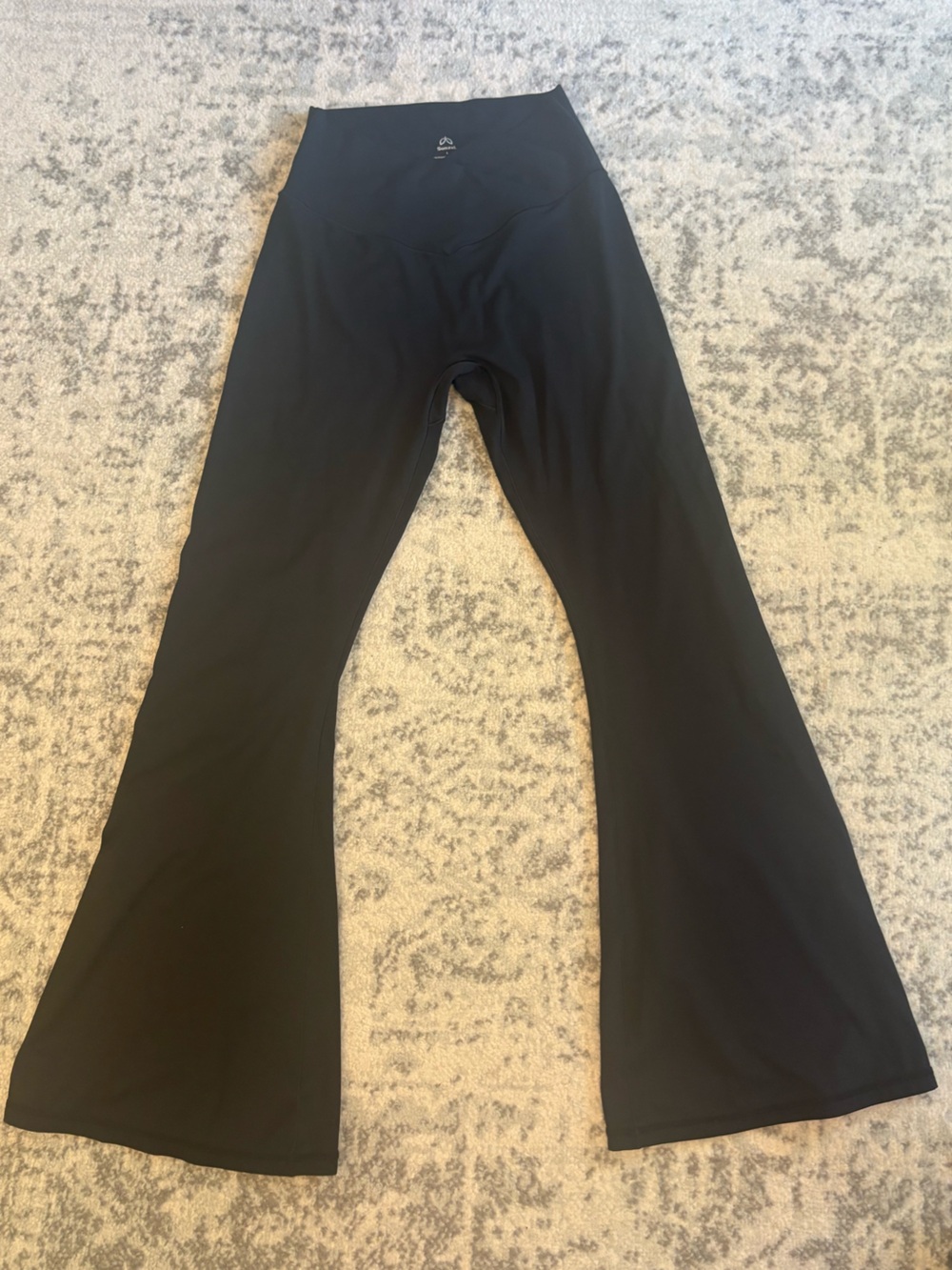 Sunzel Black Flare Leggings – Size Large